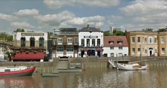 The Blue Anchor and The Rutland Arms  pic Google from the river